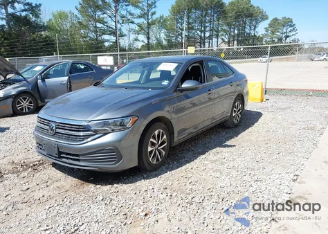 2024 Volkswagen Jetta S z USA, uszkodzony, nr VIN 3VW5M7BU5RM005768